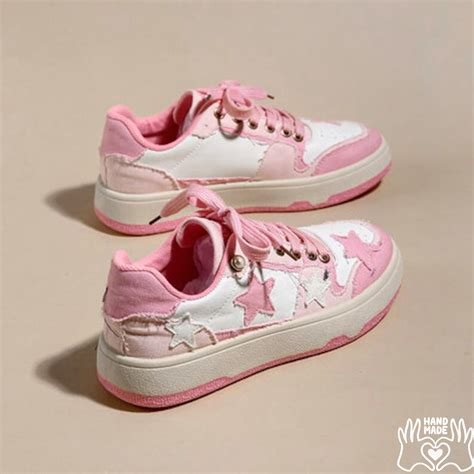 Harajuku Star Embellished Sneakers .